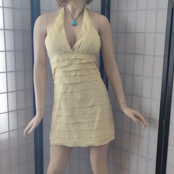 Showstopper Style BCBG Max Azria Backless Layered Halter Dress Pale Lime Sz 8 - Picture 3 of 11